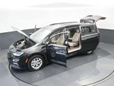 Thumbnail of 2021 Brilliant Black Crystal Pearlcoat Chrysler Pacifica