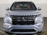 Thumbnail of 2025 Moonstone Gray Metallic/Black Roof Mitsubishi Outlander