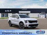Photo of 2025 Glacial White Pearl Kia Sorento