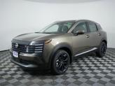 Thumbnail of 2025 Canyon Bronze M Nissan Kicks