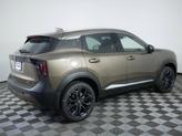 Thumbnail of 2025 Canyon Bronze M Nissan Kicks