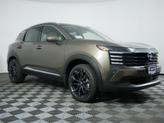 Thumbnail of 2025 Canyon Bronze M Nissan Kicks
