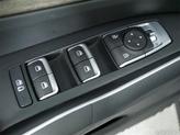 Thumbnail of 2022 Glacial White Pearl Kia Sorento