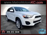 Thumbnail of 2015 White Mitsubishi Outlander Sport