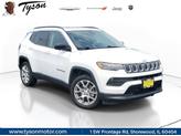 Photo of 2022 Bright White Clearcoat Jeep Compass