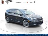 Photo of 2025 Diamond Black Chrysler Pacifica