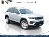 Photo of 2025 Silver Jeep Grand Cherokee