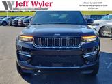 Thumbnail of 2025 Diamond Black Jeep Grand Cherokee