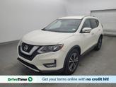 Photo of 2017 Pearl White Nissan Rogue