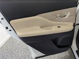 Thumbnail of 2023 Pearl White Tricoat Nissan Murano