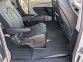 Thumbnail of 2017 Bright White Clearcoat Chrysler Pacifica