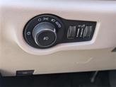 Thumbnail of 2017 Bright White Clearcoat Chrysler Pacifica