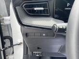 Thumbnail of 2025 Aspen White Tricoat/Super Black Nissan Kicks
