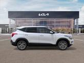 Thumbnail of 2025 Snow White Kia Seltos