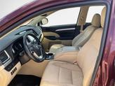 Thumbnail of 2017 Ooh La La Rouge Mica Toyota Highlander