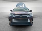 Thumbnail of 2017 Ooh La La Rouge Mica Toyota Highlander