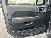 Thumbnail of 2021 Granite Crystal Clearcoat Metallic Jeep Gladiator