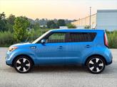 Thumbnail of 2016 Blue Kia Soul