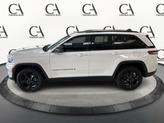 Thumbnail of 2023 Bright White Clearcoat Jeep Grand Cherokee