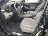 Thumbnail of 2022 Black Toyota Highlander