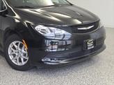 Thumbnail of 2023 Brilliant Black Crystal Pearlcoat Chrysler Voyager