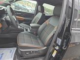 Thumbnail of 2025 Onyx Black GMC Canyon