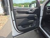 Thumbnail of 2023 Summit White GMC Yukon XL