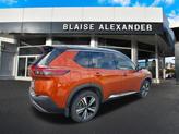 Thumbnail of 2023 Sunset Drift Chromaflair/Super Black Nissan Rogue