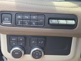 Thumbnail of 2022 White Frost Tricoat GMC Yukon XL