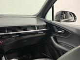 Thumbnail of 2019 Orca Black Metallic Audi Q7