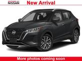 Photo of 2023 Super Black Nissan Kicks
