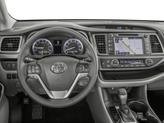 Thumbnail of 2016 Blizzard Pearl Toyota Highlander