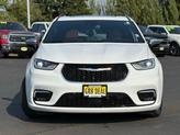 Thumbnail of 2023 Bright White Clearcoat Chrysler Pacifica
