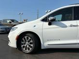 Thumbnail of 2023 Bright White Clearcoat Chrysler Pacifica