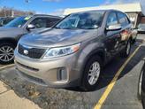 Photo of 2014 Bright Silver Kia Sorento