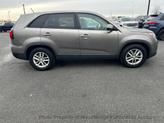Thumbnail of 2014 Bright Silver Kia Sorento