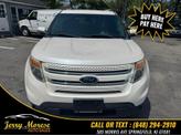 Thumbnail of 2014 White Platinum Metallic Tri-Coat Ford Explorer
