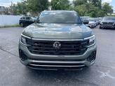 Thumbnail of 2026 avocado green pearl Volkswagen Atlas Cross Sport