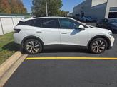 Photo of 2023 Pure White Volkswagen ID.4