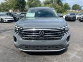 Thumbnail of 2026 pure gray Volkswagen Atlas