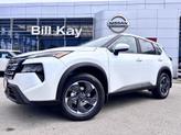 Photo of 2026 Everest White Pearl Tricoat Nissan Rogue