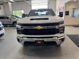 Thumbnail of 2024 Summit White (gaz) Chevrolet Silverado 2500