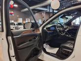 Thumbnail of 2022 Bright White Clearcoat Jeep Grand Cherokee