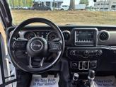 Thumbnail of 2022 Bright White Clearcoat Jeep Gladiator
