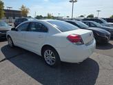 Thumbnail of 2007 Cream White Saturn Aura