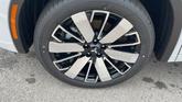 Thumbnail of 2025 White Diamond Mitsubishi Outlander