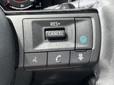 Thumbnail of 2022 White / Black Nissan Rogue