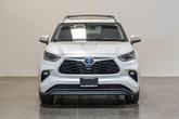 Thumbnail of 2021 White Toyota Highlander Hybrid