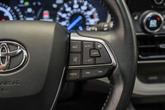 Thumbnail of 2021 White Toyota Highlander Hybrid