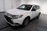 Thumbnail of 2016 White Mitsubishi Outlander